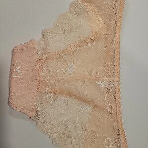 Lace Women's Panties in Peach